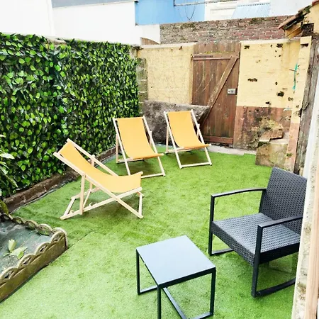 ++++ Studio Renove , 200 M Et 300 M Rue Pietonne ++++